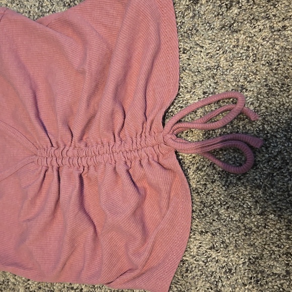 Clothes - Picture 2 of 3